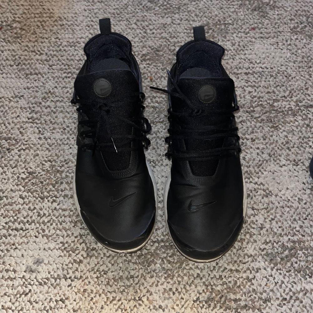 Nike Air Presto - Black/White